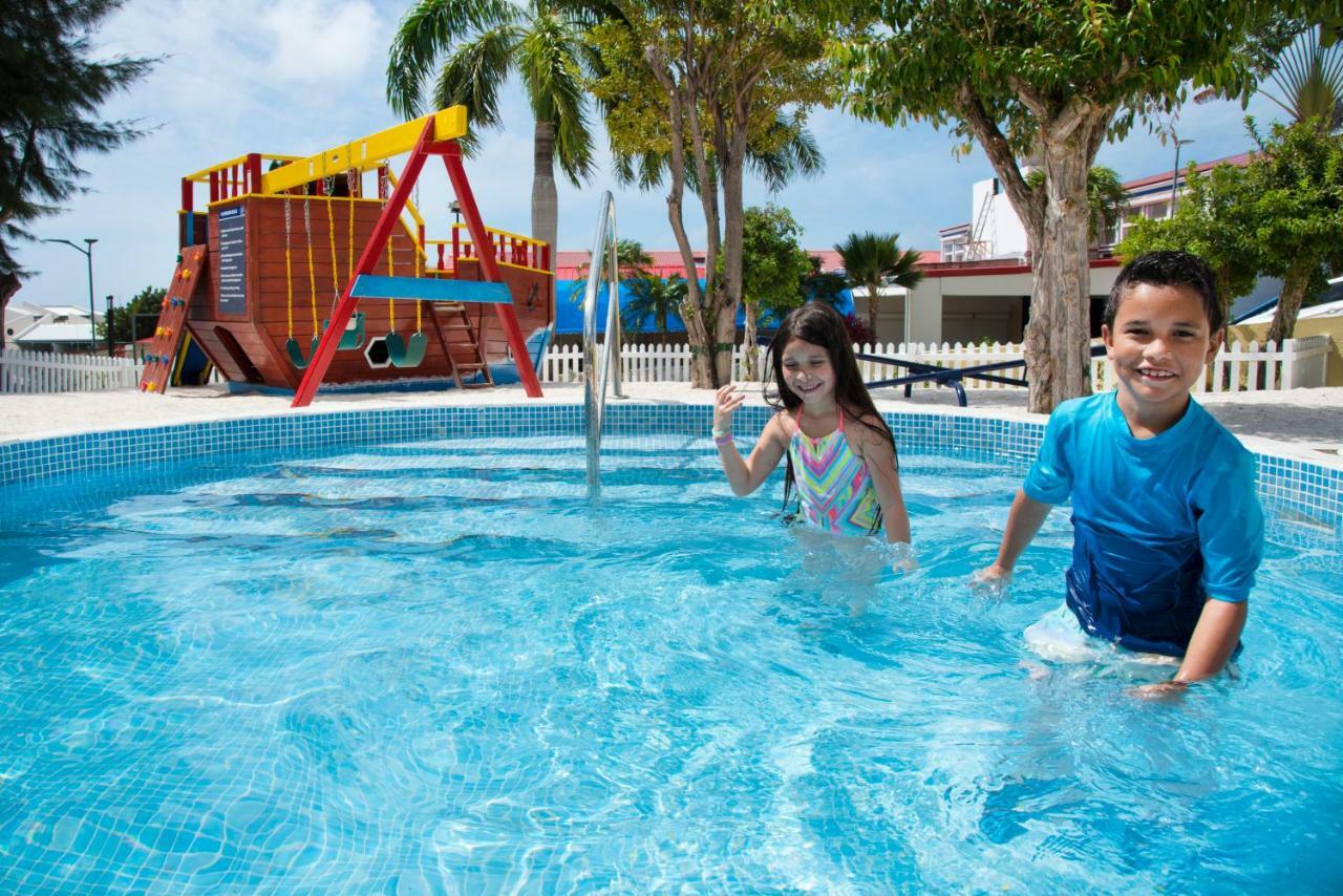 The Villas At Simpson Bay Resort Bagian luar foto